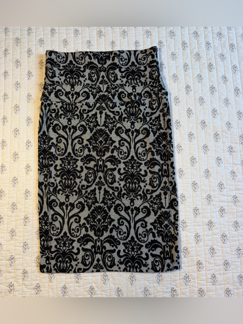 Jolt Vintage Black Gray Velvet Flocked Floral Midi Skirt S